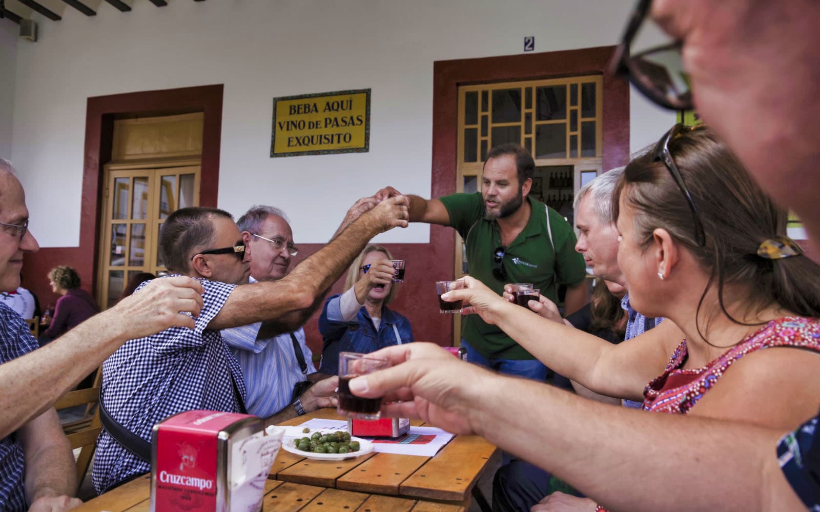 Guided Tapas Tour of Triana