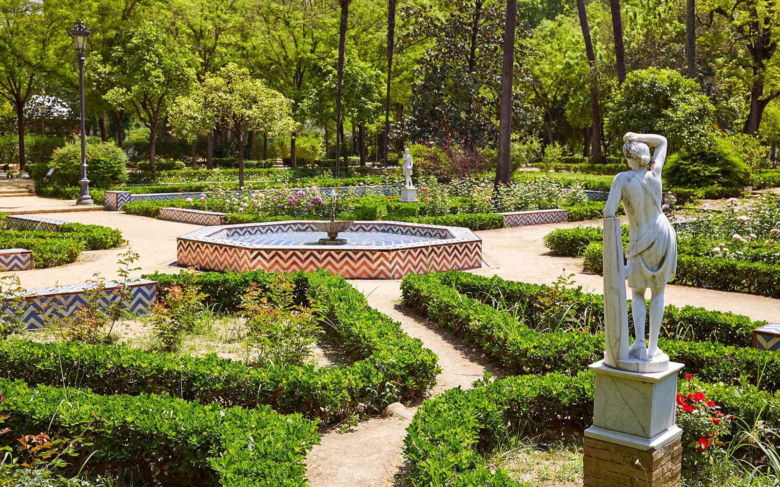 2-Hour Guided Tour of María Luisa Park and Spain Square tickets in Seville - Features | TickYourList