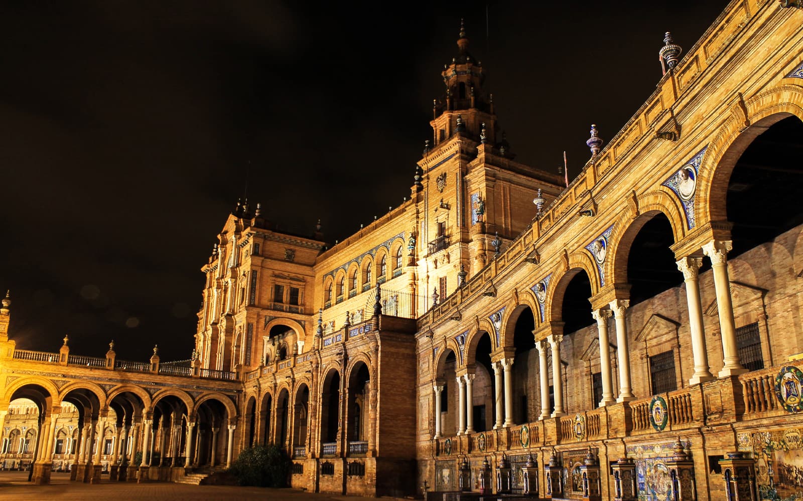 Enchanted Seville Walking Tour