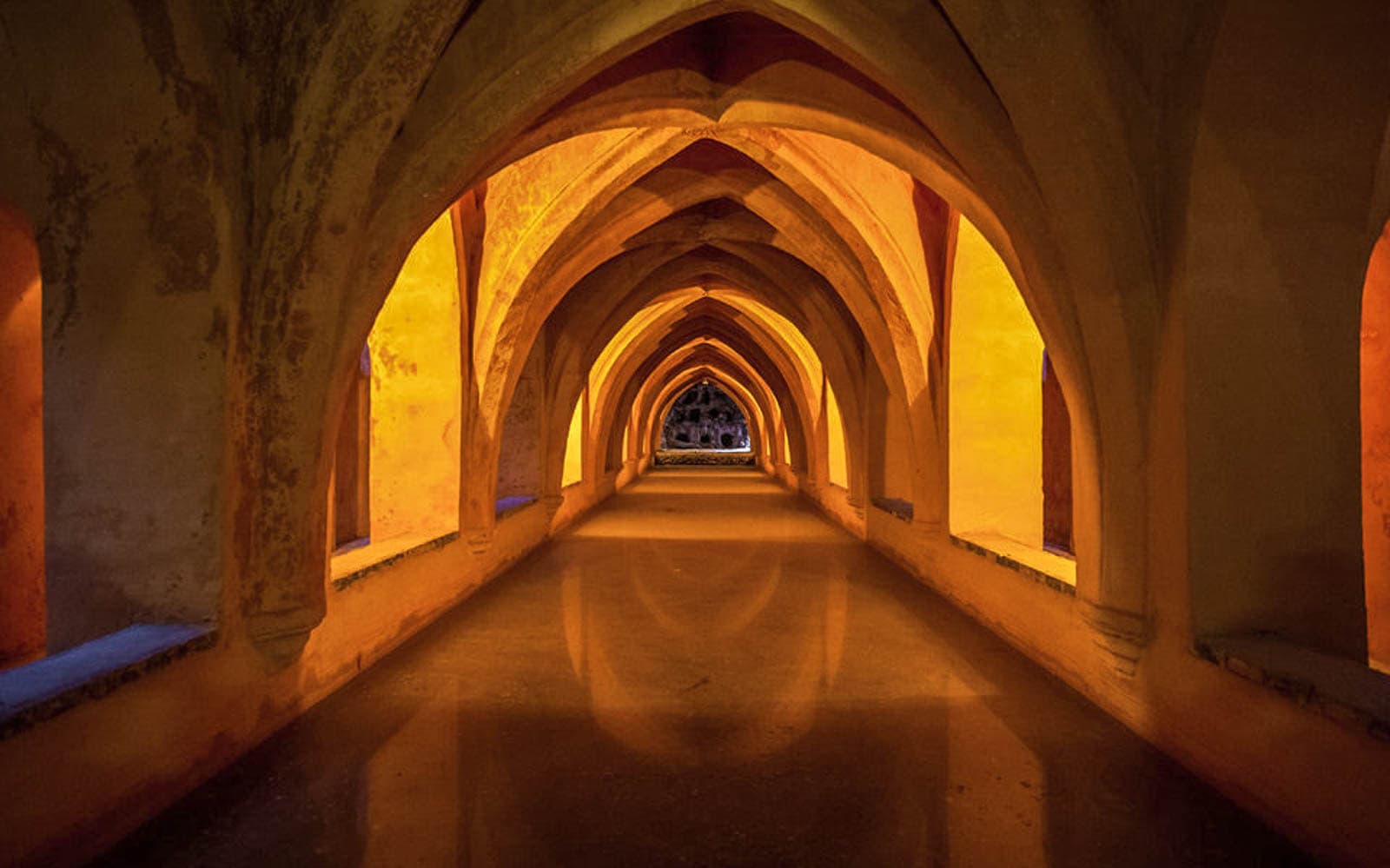 Skip-the-Line Guided Tour of Royal Alcázar & Seville Cathedral tickets in Seville - Features | TickYourList