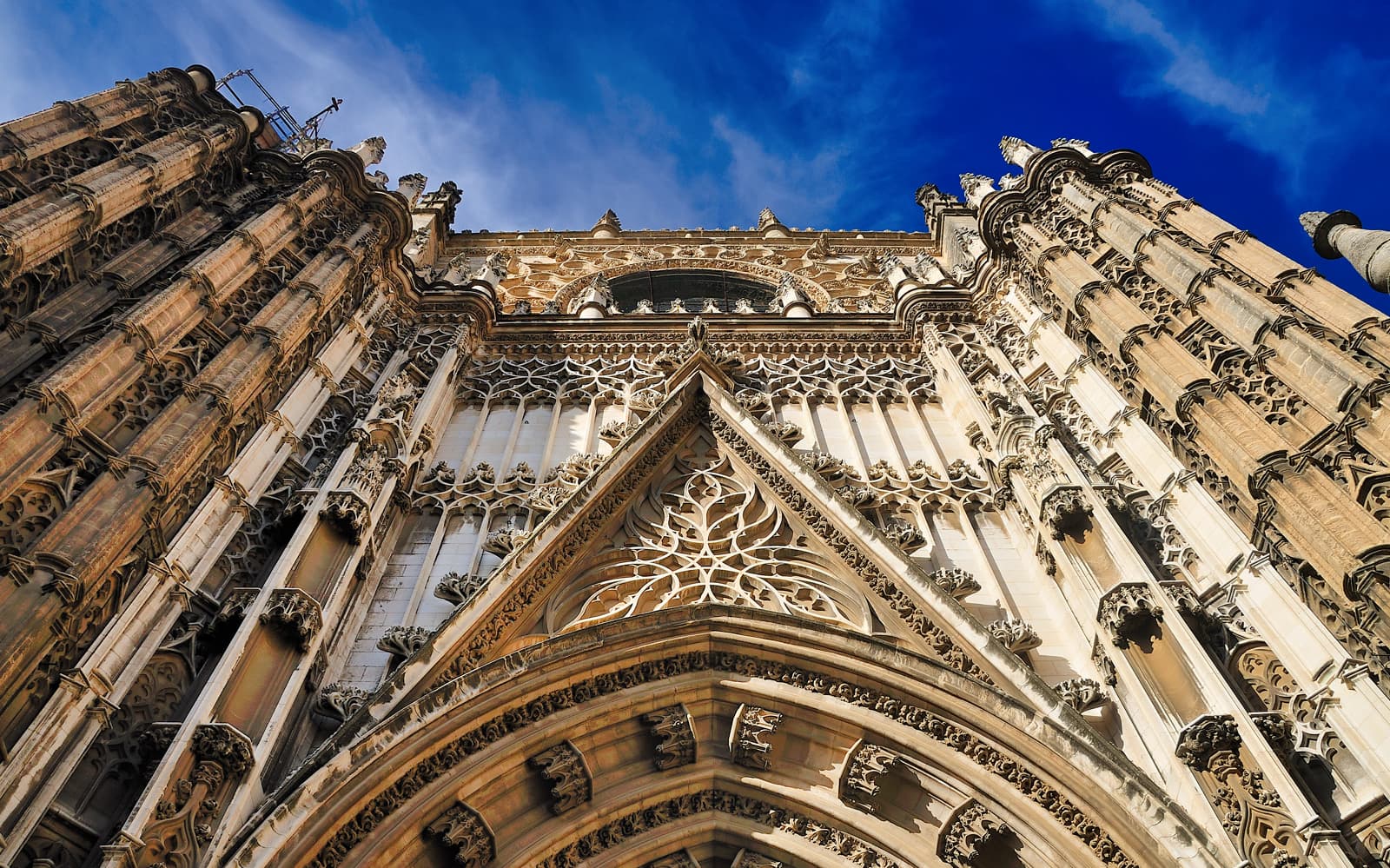 Skip-the-Line Guided Tour of Seville Cathedral & La Giralda