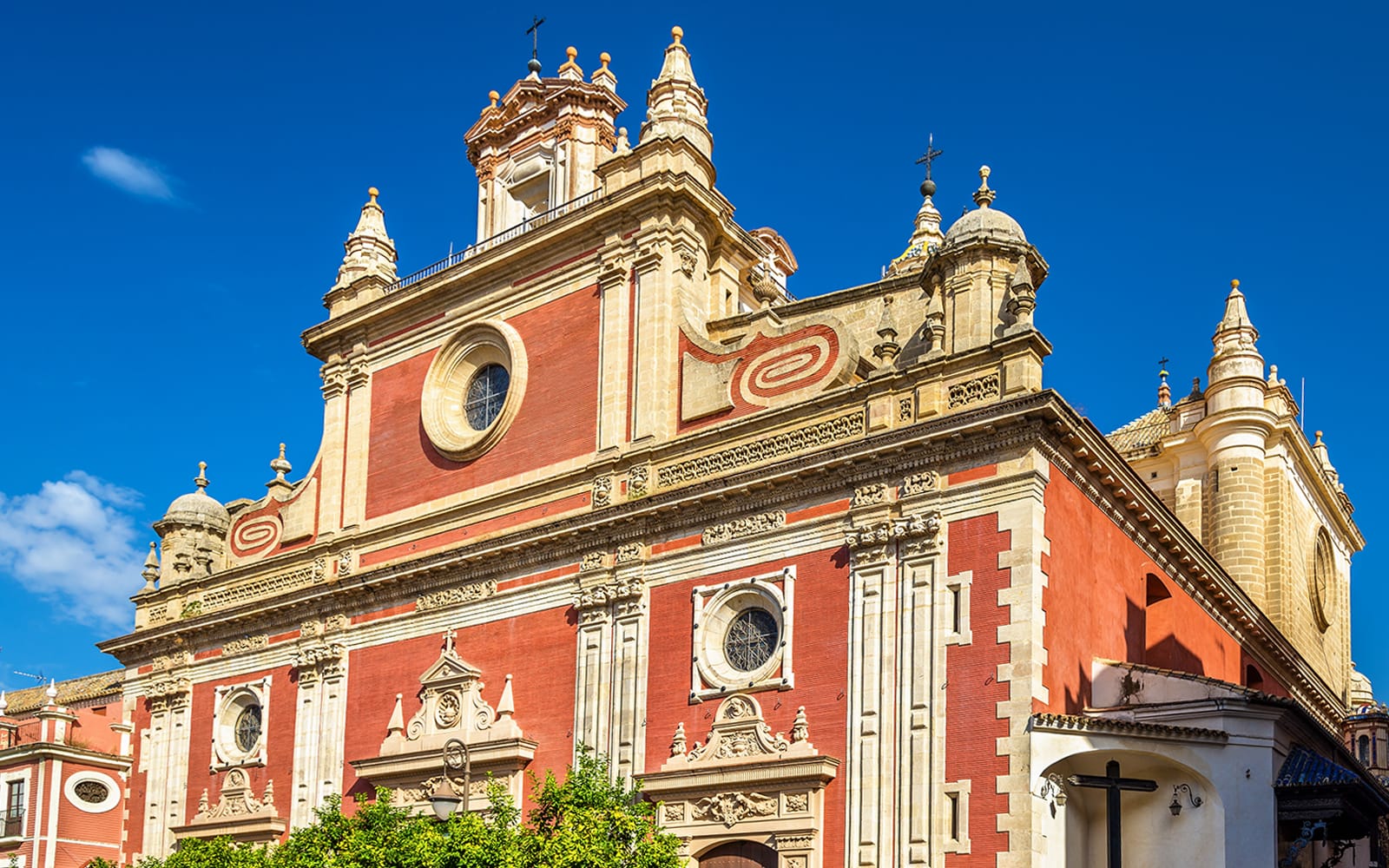 Walking Tour of Salvador Church, Casa Pilatos & Metropol experience tickets in Seville | TickYourList