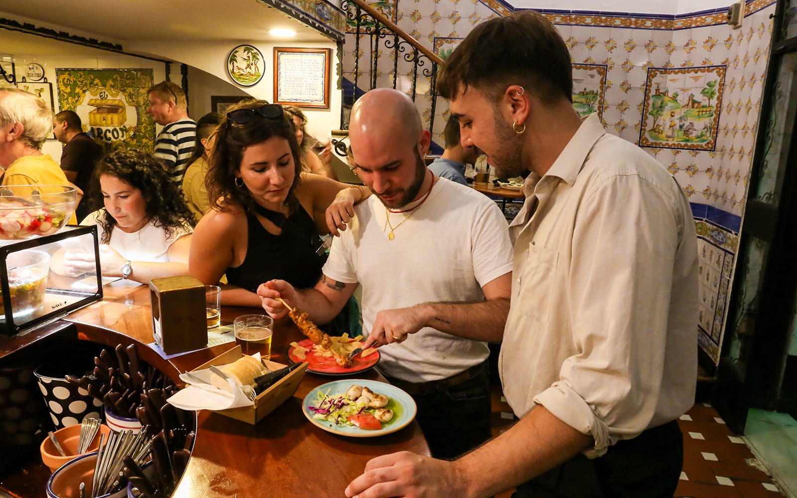 Guided Tour of Triana with Flamenco Tickets and Tapas experience in Seville | TickYourList