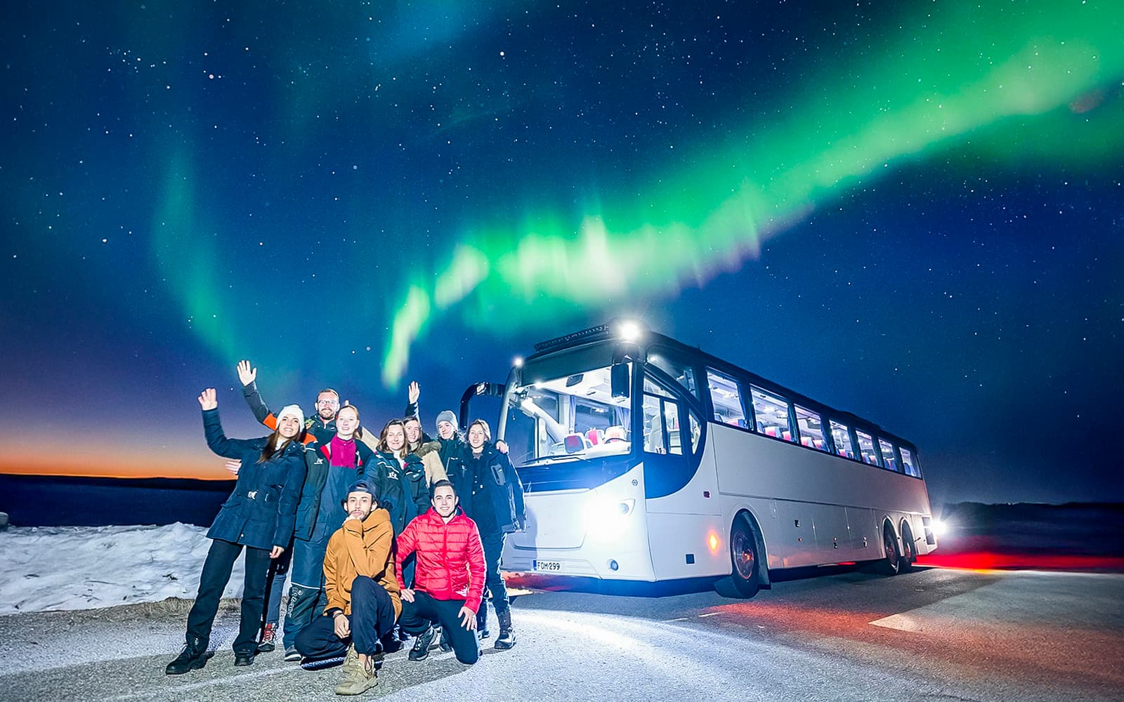 Rovaniemi: Northern Lights Chase Bus Tour