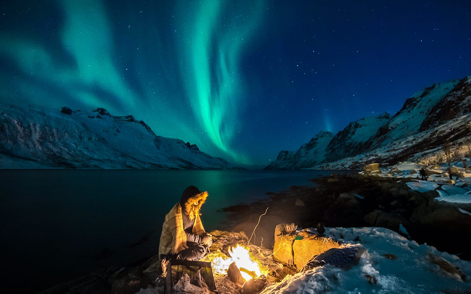 Levi: Northern Lights with Campfire & Barbecue