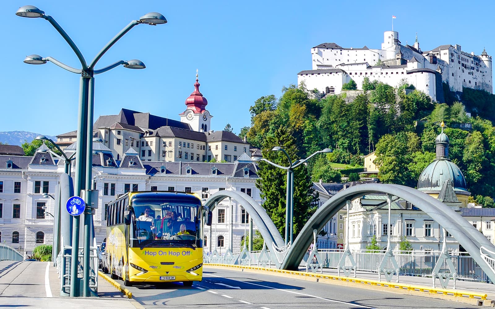 Salzburg Sightseeing: Hop-on Hop-off Bus Tour