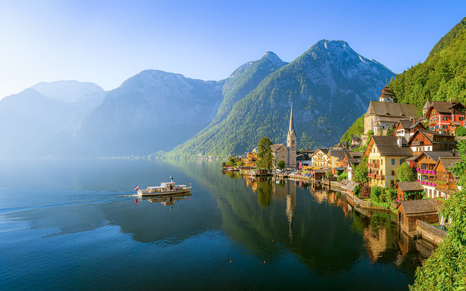 From Salzburg: Guided Half-Day Trip to Hallstatt by Bus