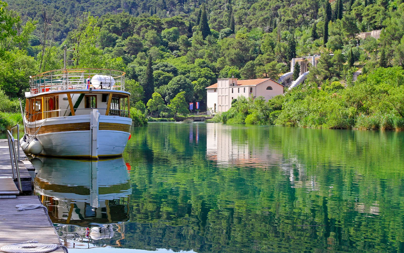Full-day Guided Trip to Krka National Park with Boat Ride & Swimming tickets in Split - Features | TickYourList