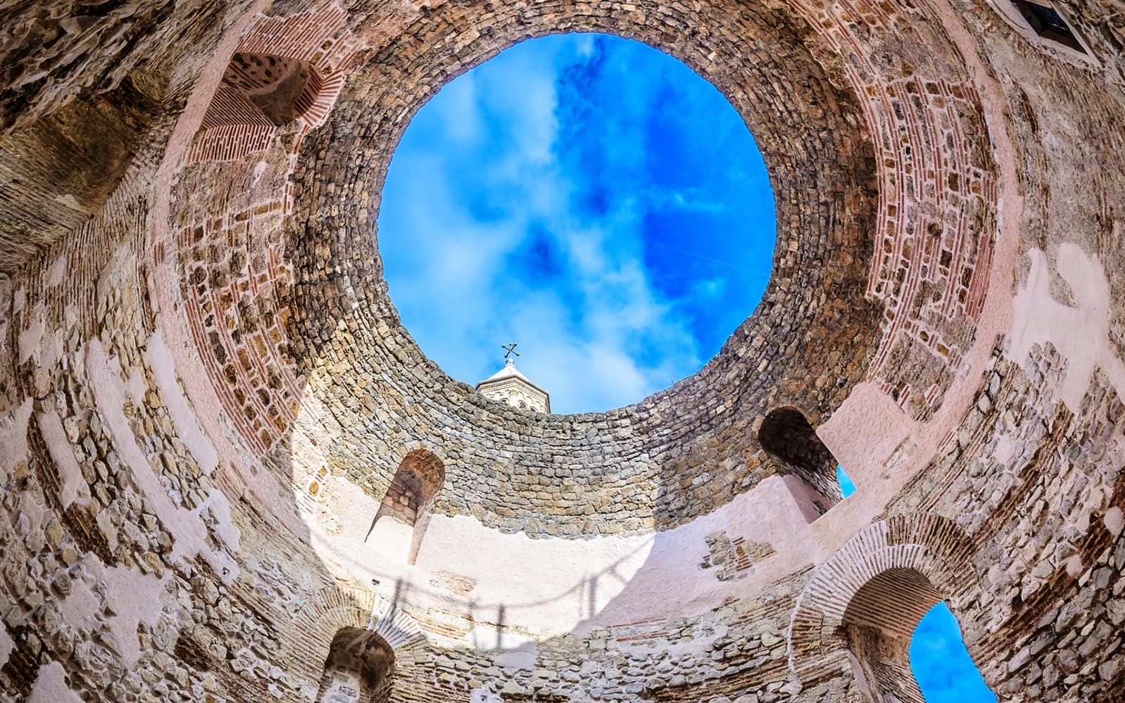 Split: Game of Thrones Tour with Diocletian's Cellar tickets in Split - Features | TickYourList