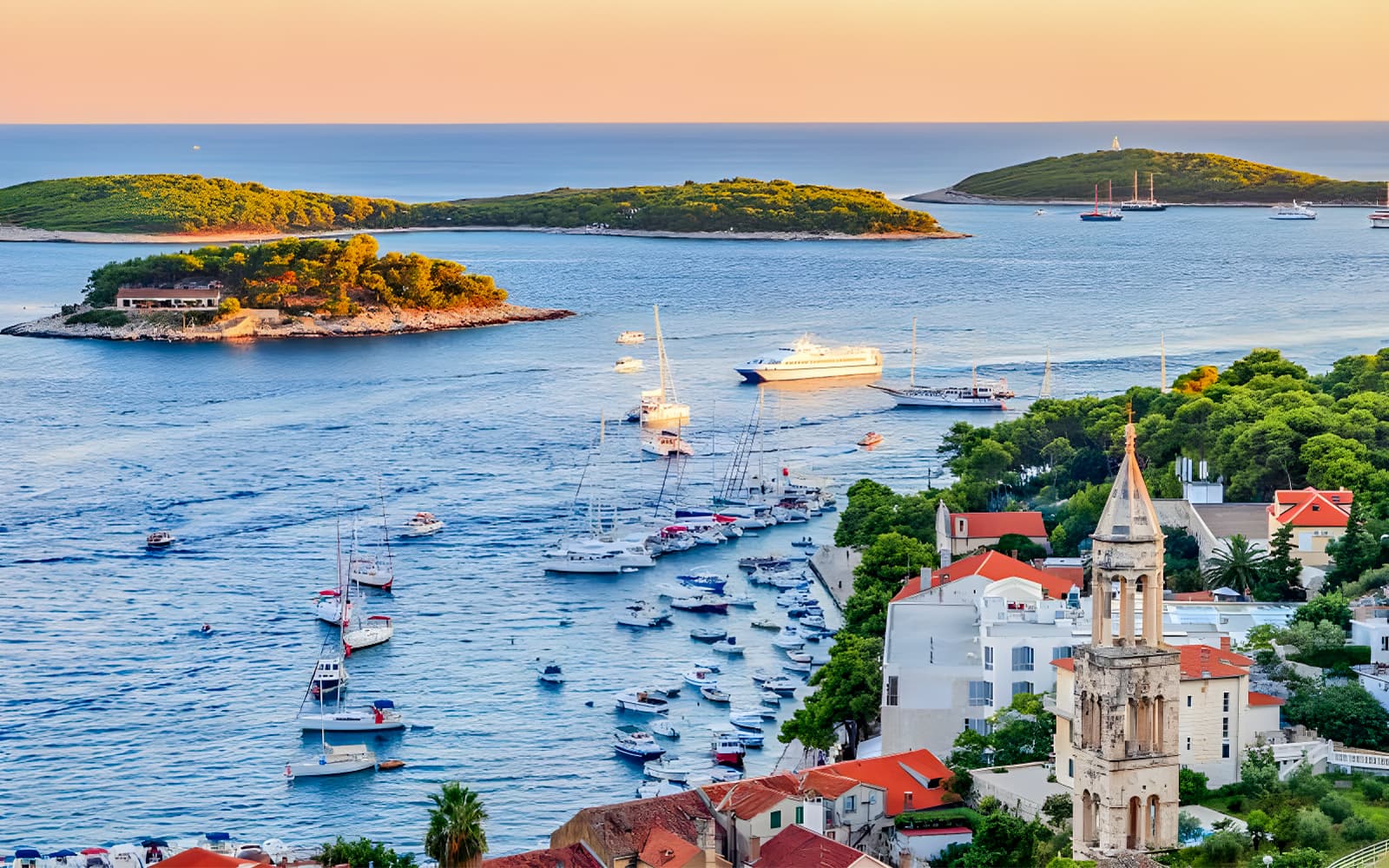 From Split: Full-Day Cruise in Hvar & 3 Islands