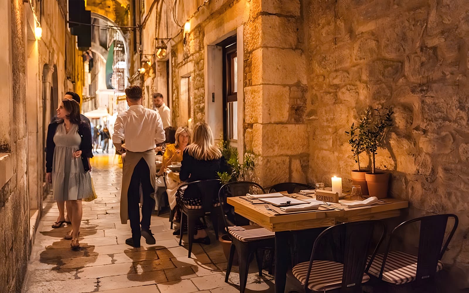 Split: Diocletian's Palace Wine Tasting with Snacks tickets in Split - Features | TickYourList