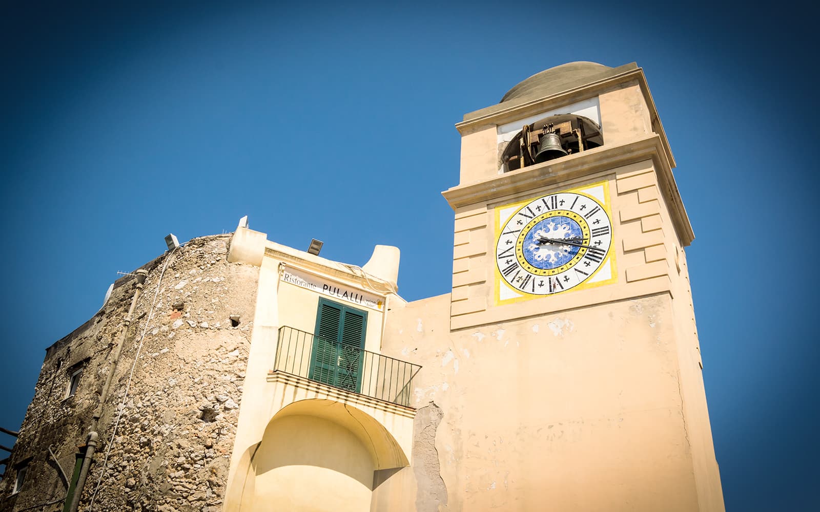 From Sorrento: Capri & Blue Grotto Guided Tour with Round-Trip Boat Transfers tickets in Sorrento - Features | TickYourList