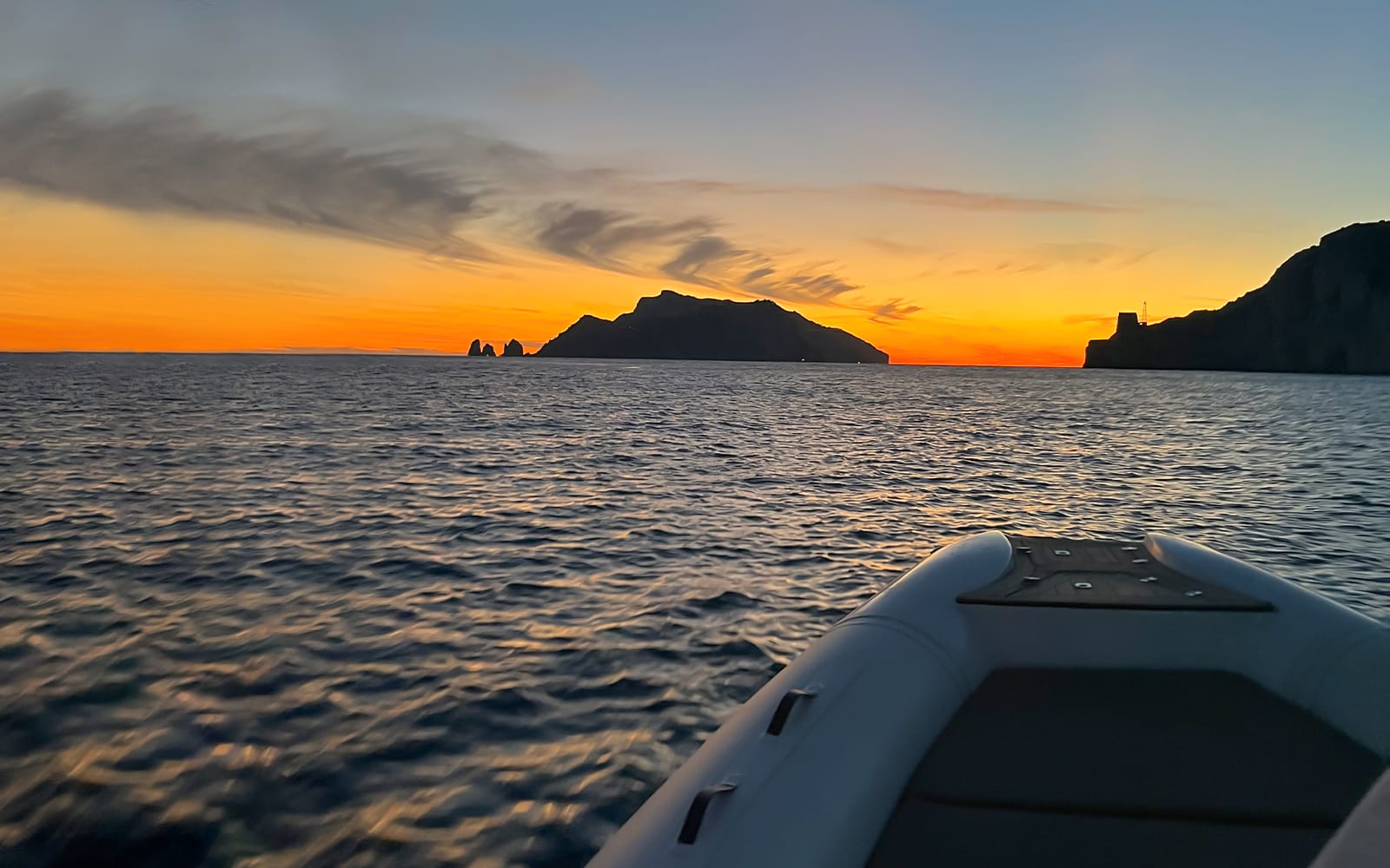 Sunset Cruise along Amalfi Coast with Music, Drinks, and Aperitif