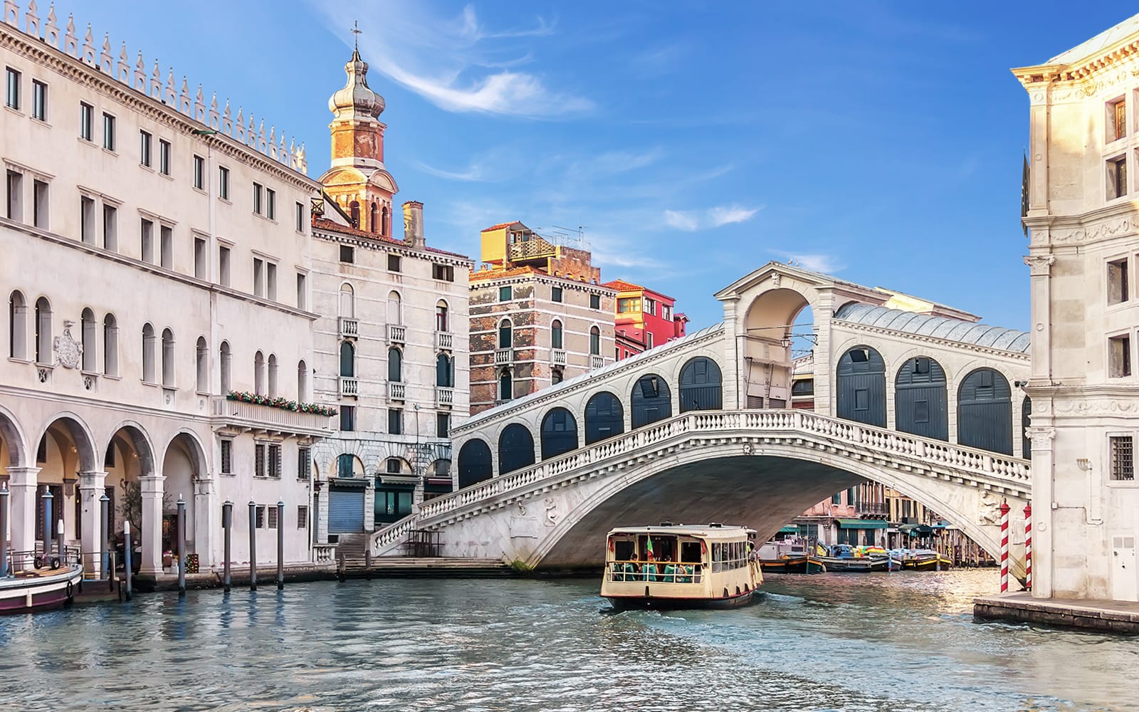 Water Bus Transfers: Venice Marco Polo Airport to/from Venice City tickets in Venice - Attractions | TickYourList