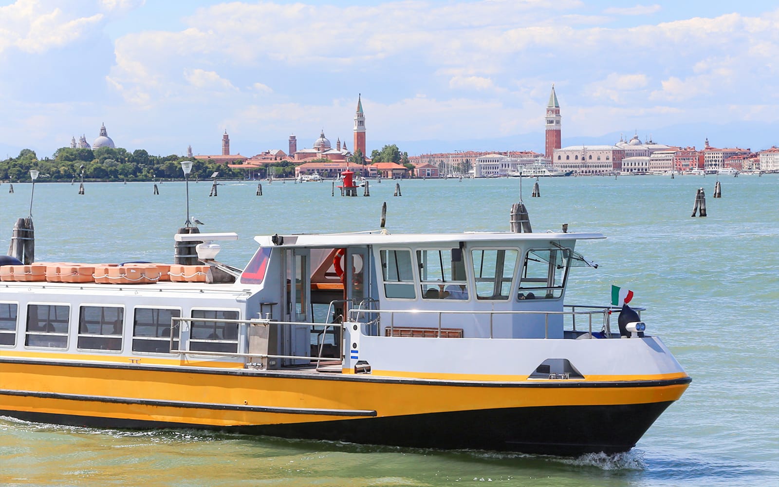 Combo: Alilaguna Water Bus Airport Transfers + Vaporetto ACTV Water Bus & Mainland Bus Pass tickets in Venice - Activities | TickYourList