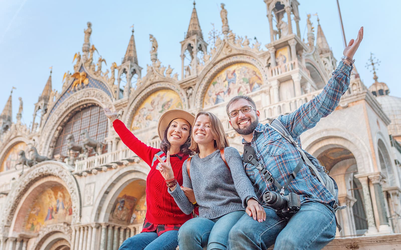 Venice Walking Tour with Grand Canal Gondola Ride