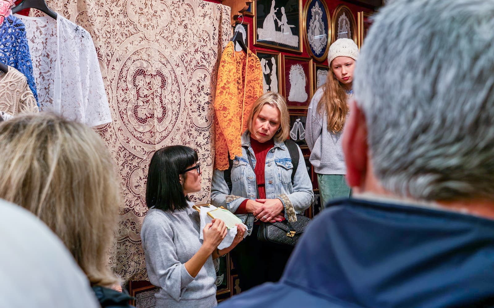 Murano & Burano Islands Boat Tour with Glass Blowing tickets in Venice - Features | TickYourList