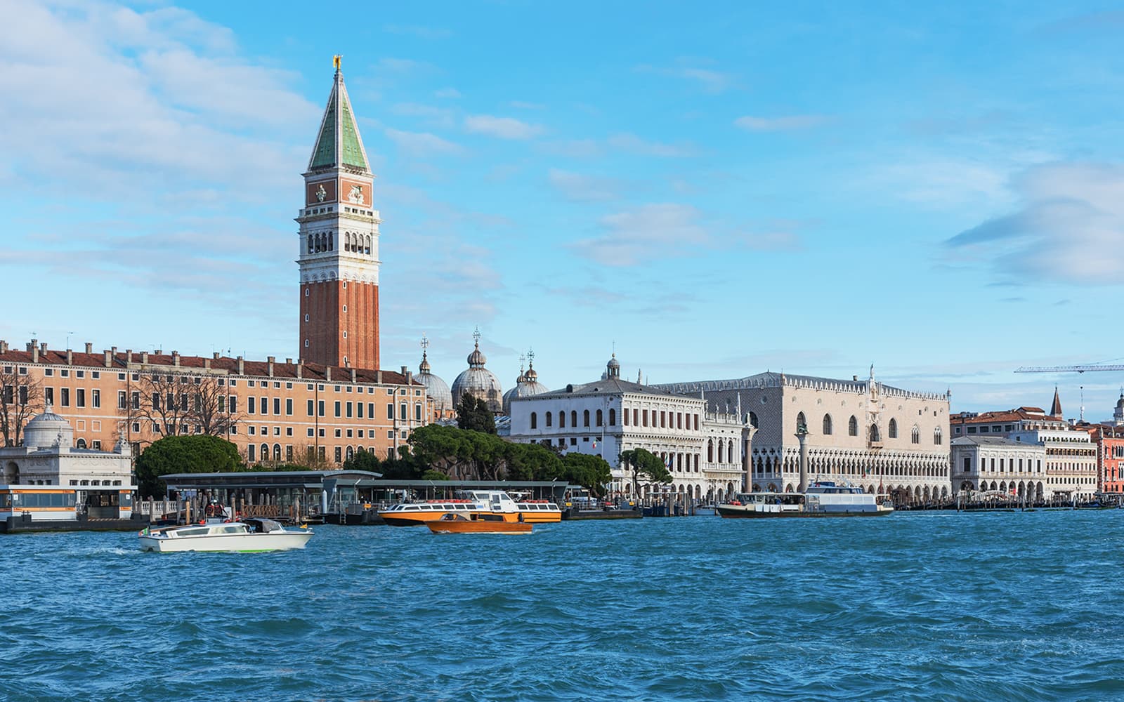 Vaporetto ACTV Water Bus & Mainland Bus Pass: 1 to 7 Days with Audio Guide tickets in Venice - Activities | TickYourList