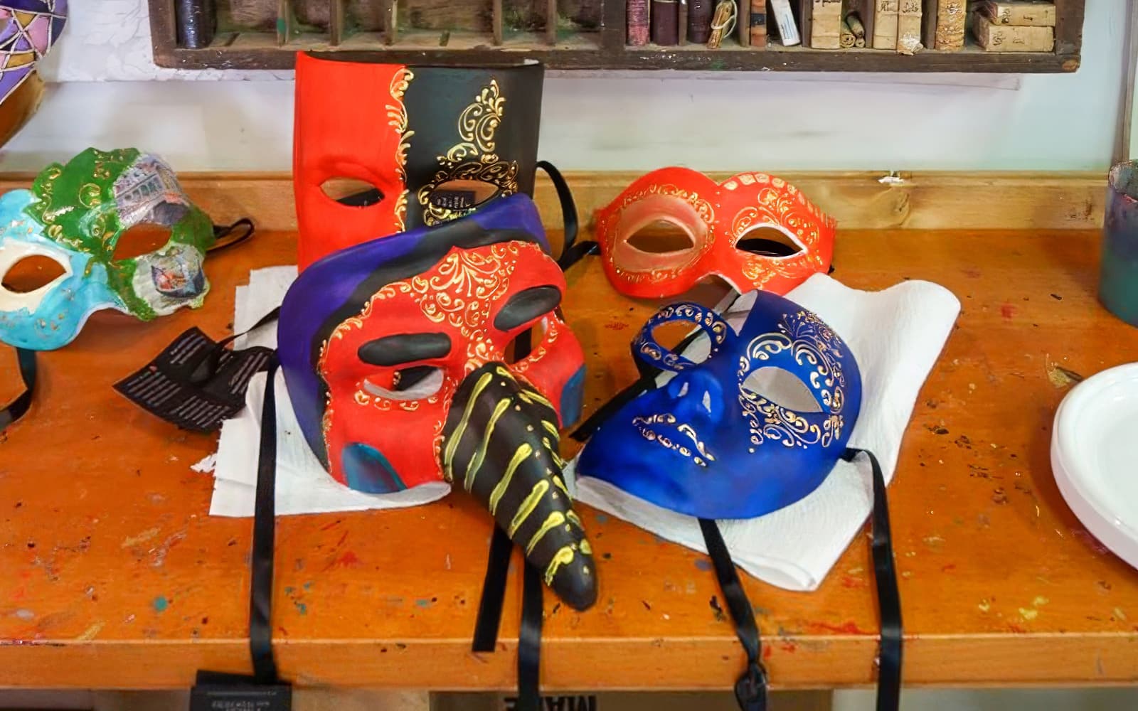 Mask Decoration Workshop in St. Mark's Square tickets in Venice - Full Experience | TickYourList