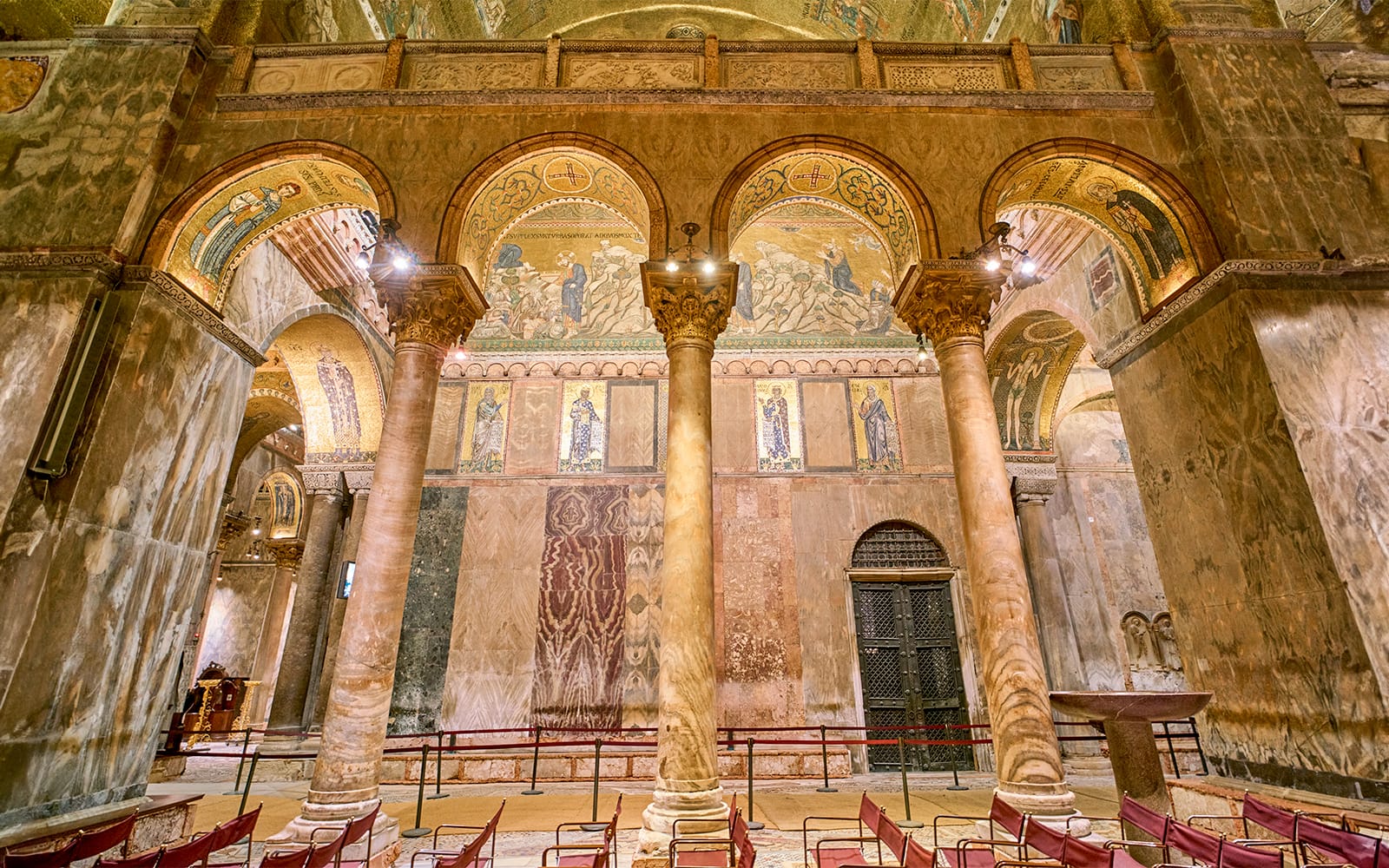 St. Mark’s Basilica Skip-the-Line Tickets with Audio Guide in Venice - Features | TickYourList