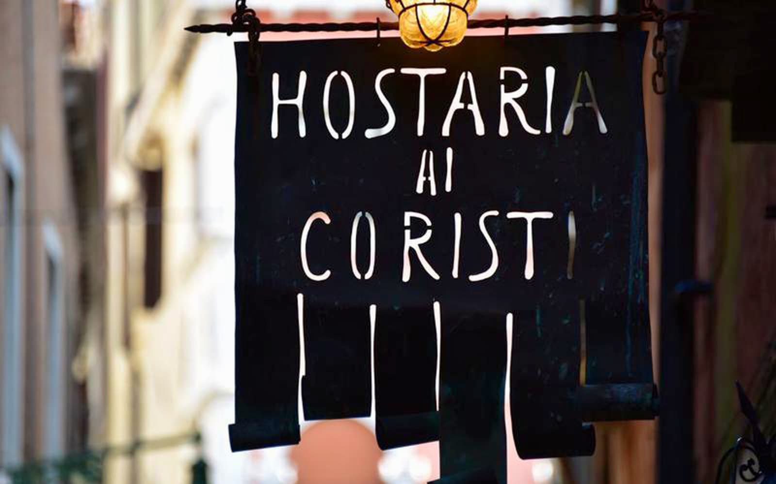 Gondola Ride with Romantic Serenade and Dinner tickets in Venice - Features | TickYourList