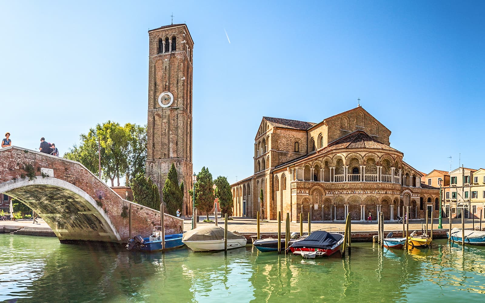 Venice & Murano Island Hop-On Hop-Off Boat Tour with Audio Guide tickets in Venice - Features | TickYourList