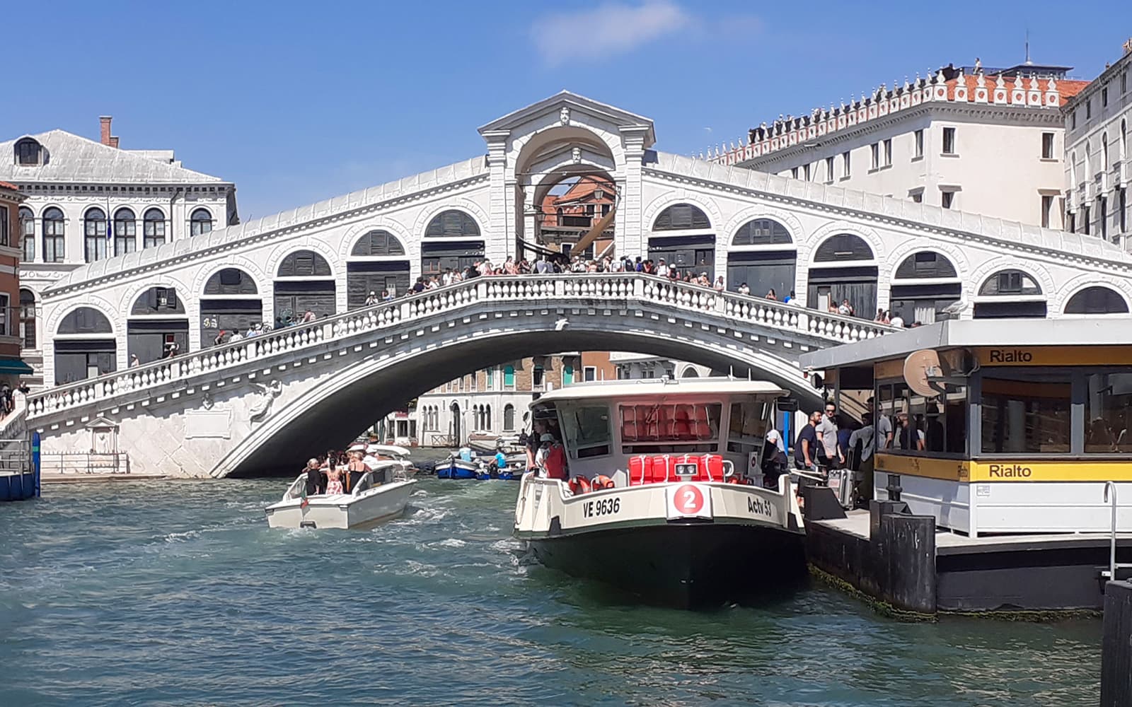 Combo: 1-Day ACTV Pass + St. Mark's Basilica + Doge’s Palace Skip-the-Line Tickets