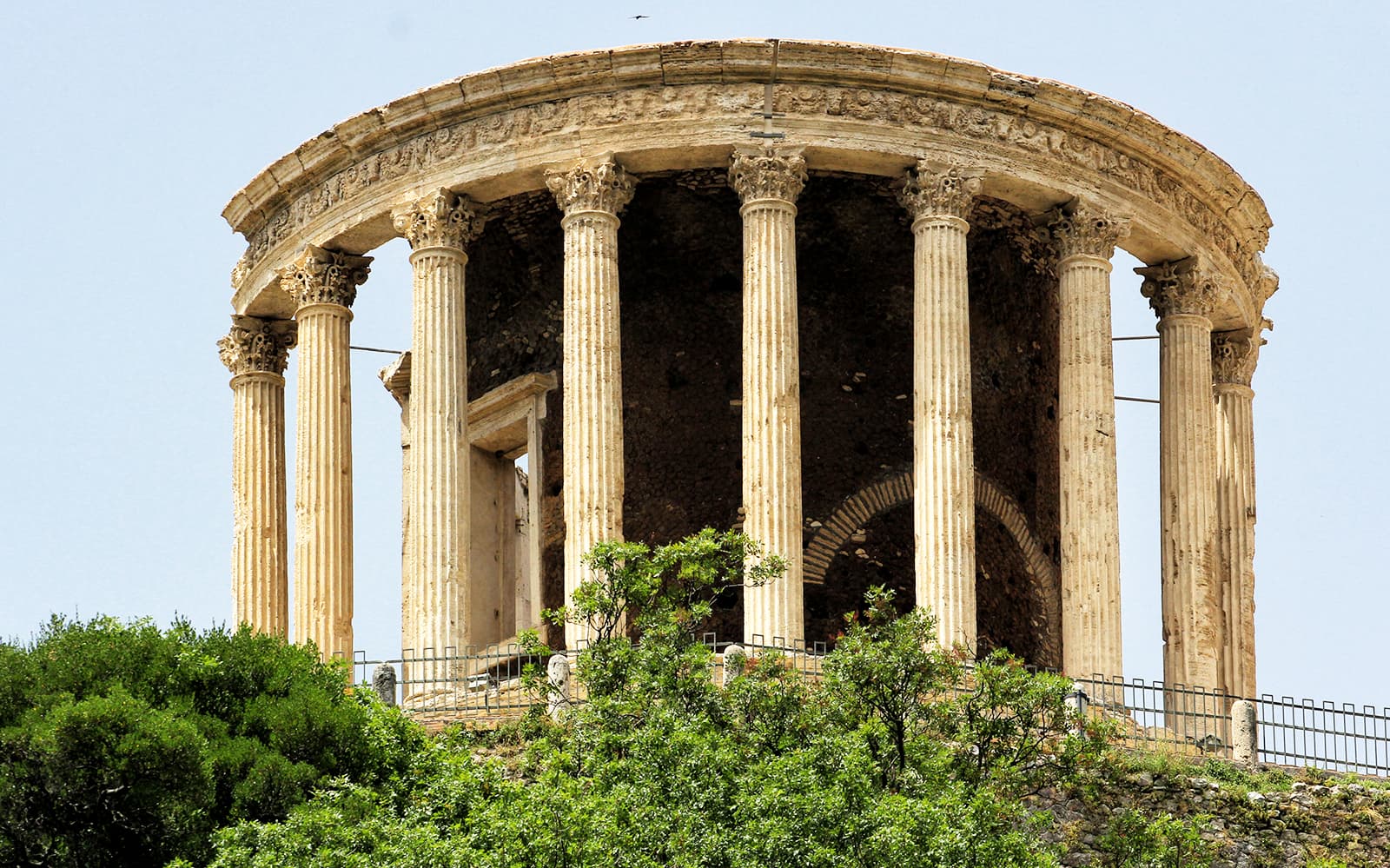 Entry Ticket to Villa Gregoriana in Tivoli - Attractions | TickYourList