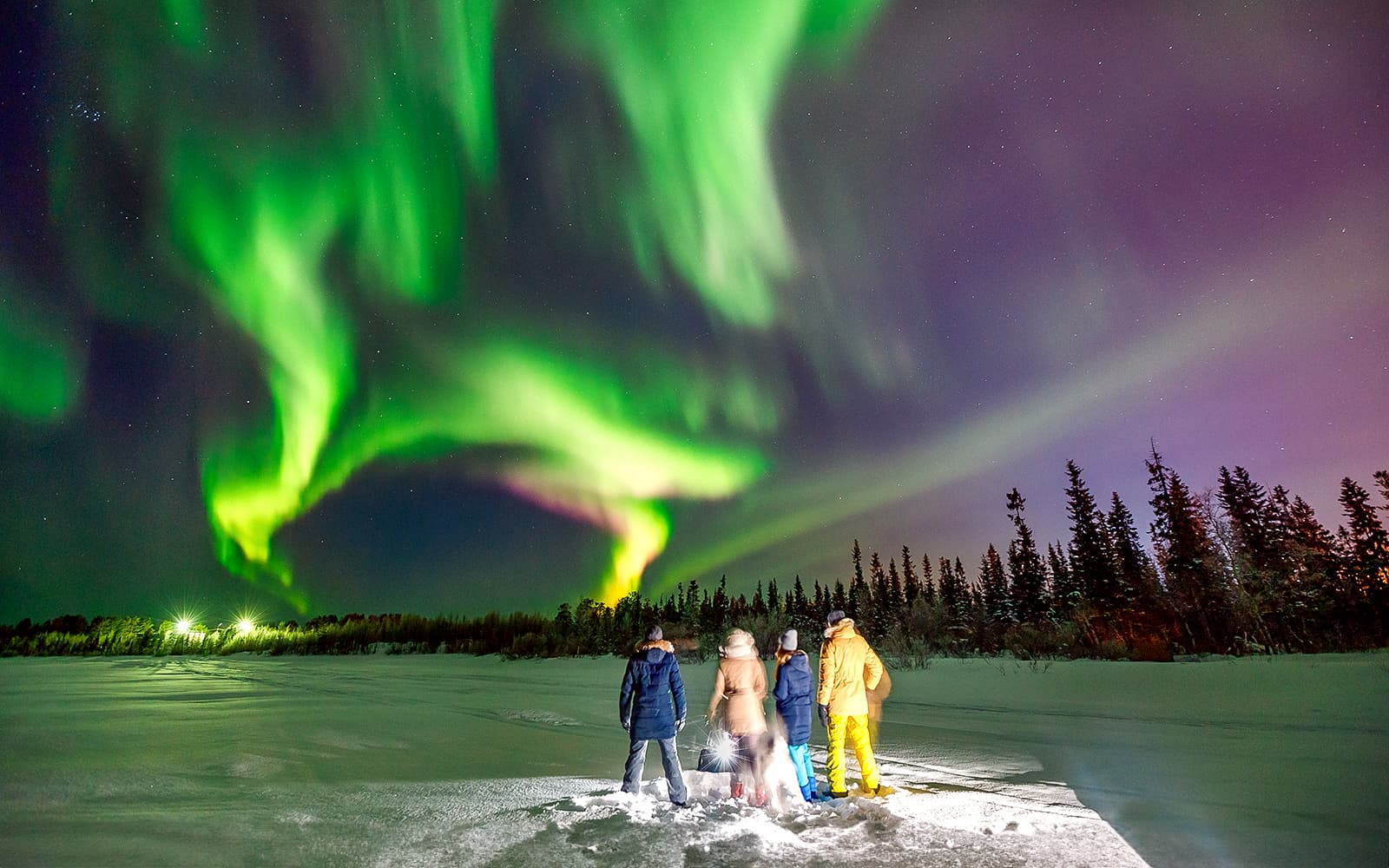 Tromso: Northern Lights Chase Tour