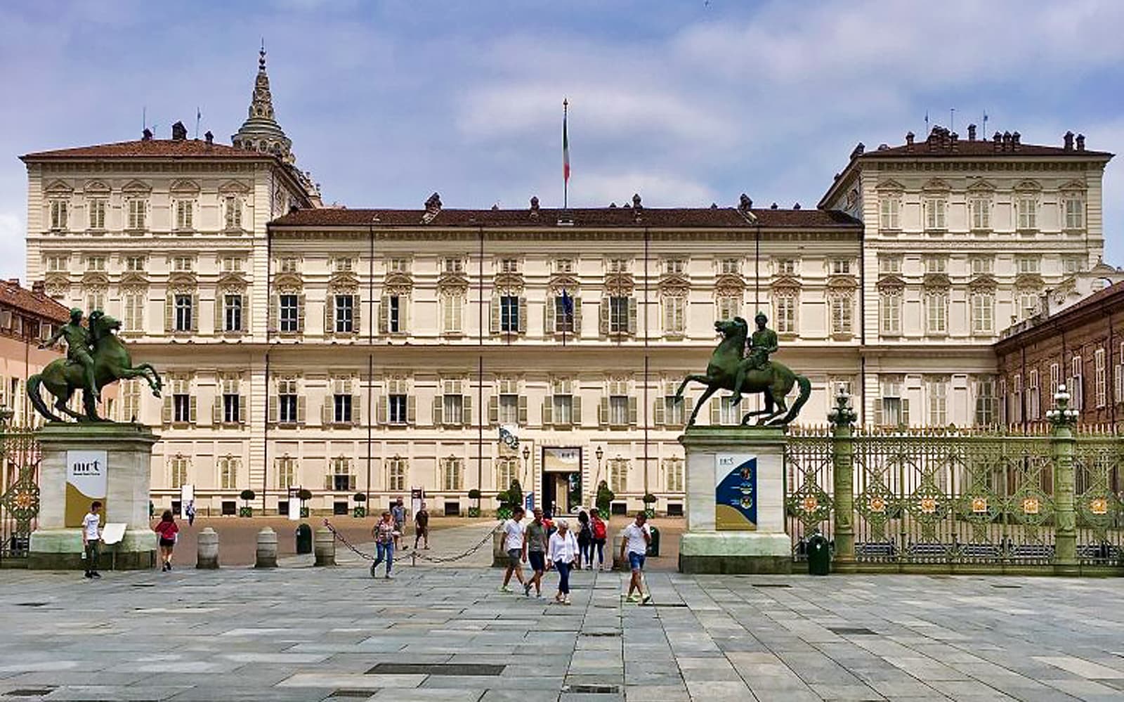 Royal Palace of Turin: Skip The Line Guided Tour