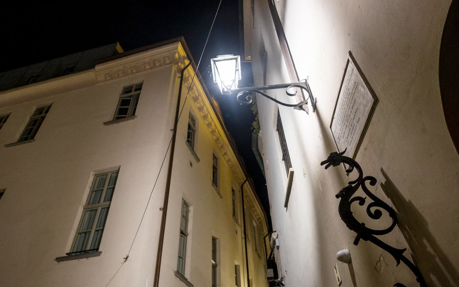 Italian Guided Tour through the Torino Noir tickets in Turin - Attractions | TickYourList