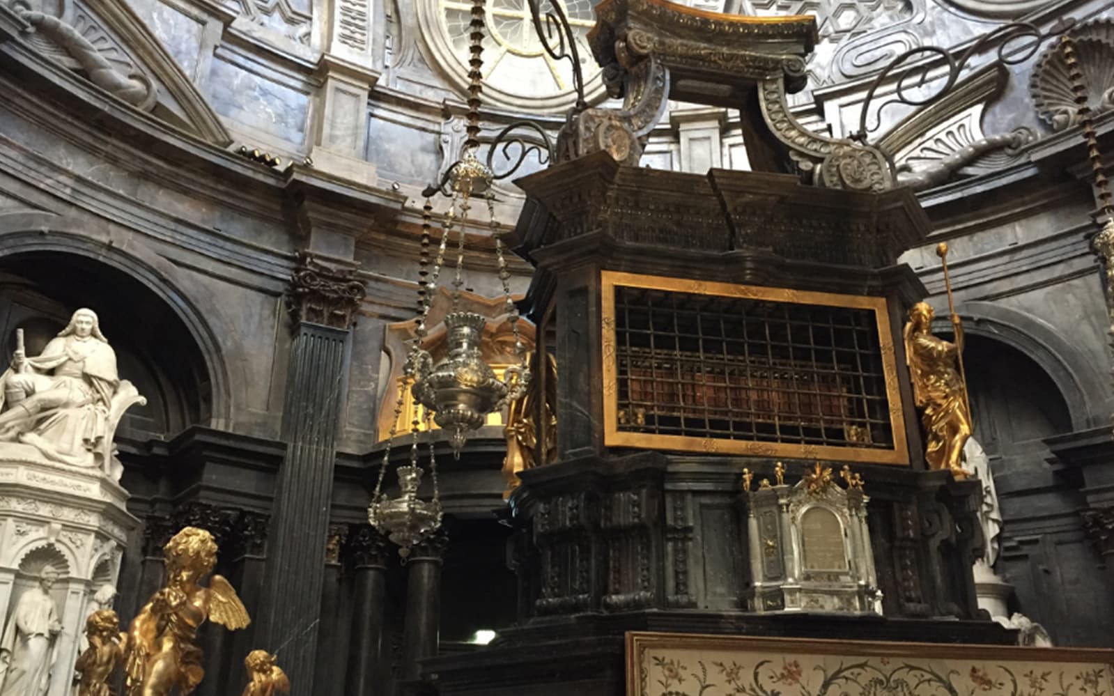 Royal Palace of Turin: Skip-the-Line Ticket and Guided Tour in Turin - Features | TickYourList