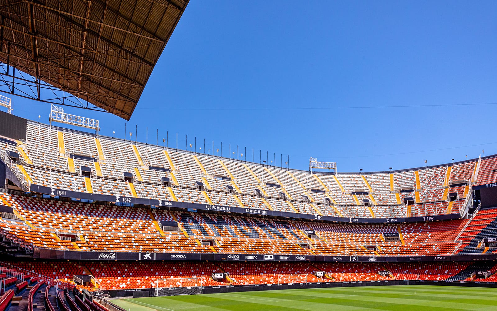 Combo (Save 5%): Bioparc Valencia Tickets + Mestalla Forever Tour in Valencia - Highlights | TickYourList