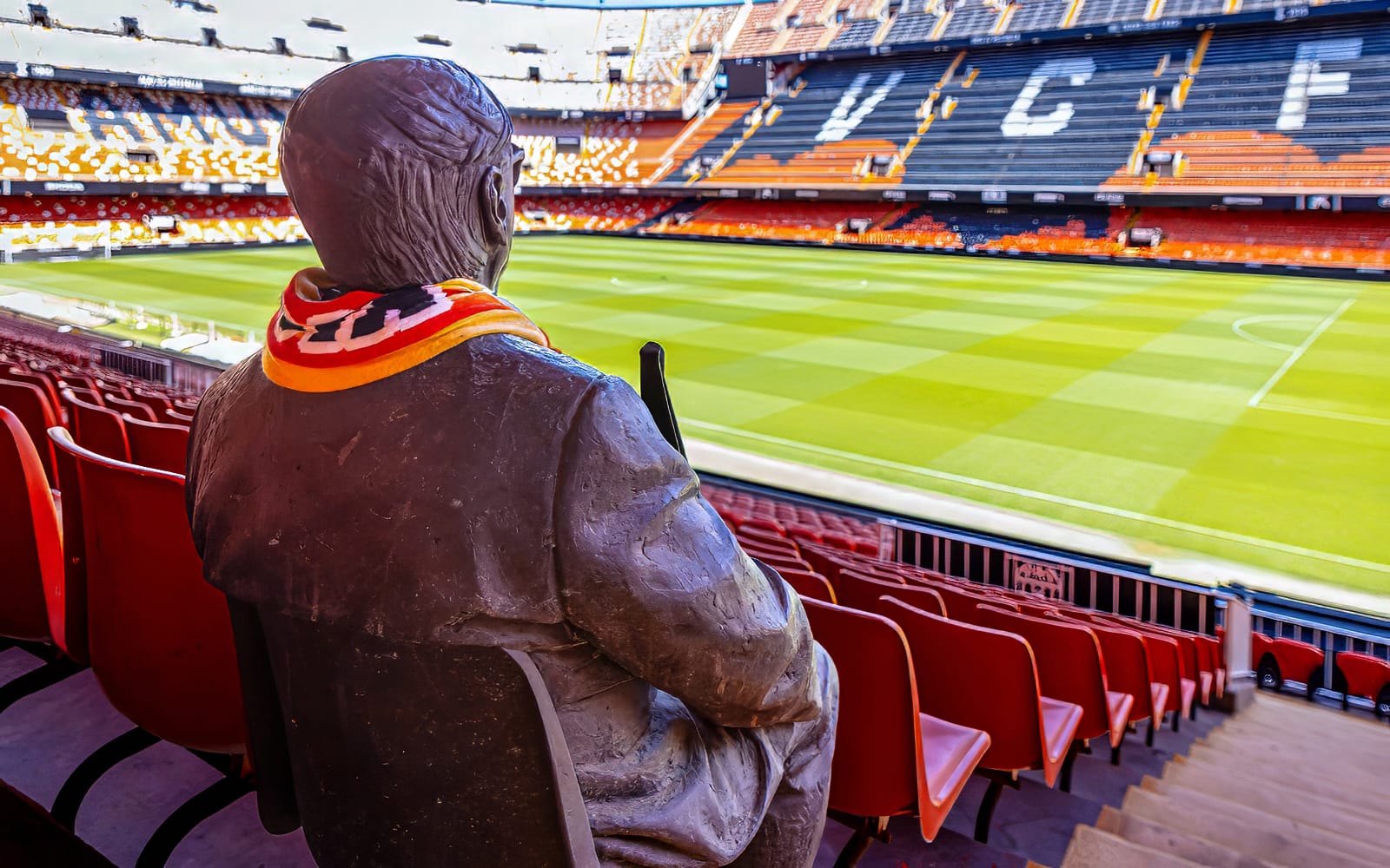 Combo (Save 5%): Bioparc Valencia Tickets + Mestalla Forever Tour in Valencia - Features | TickYourList
