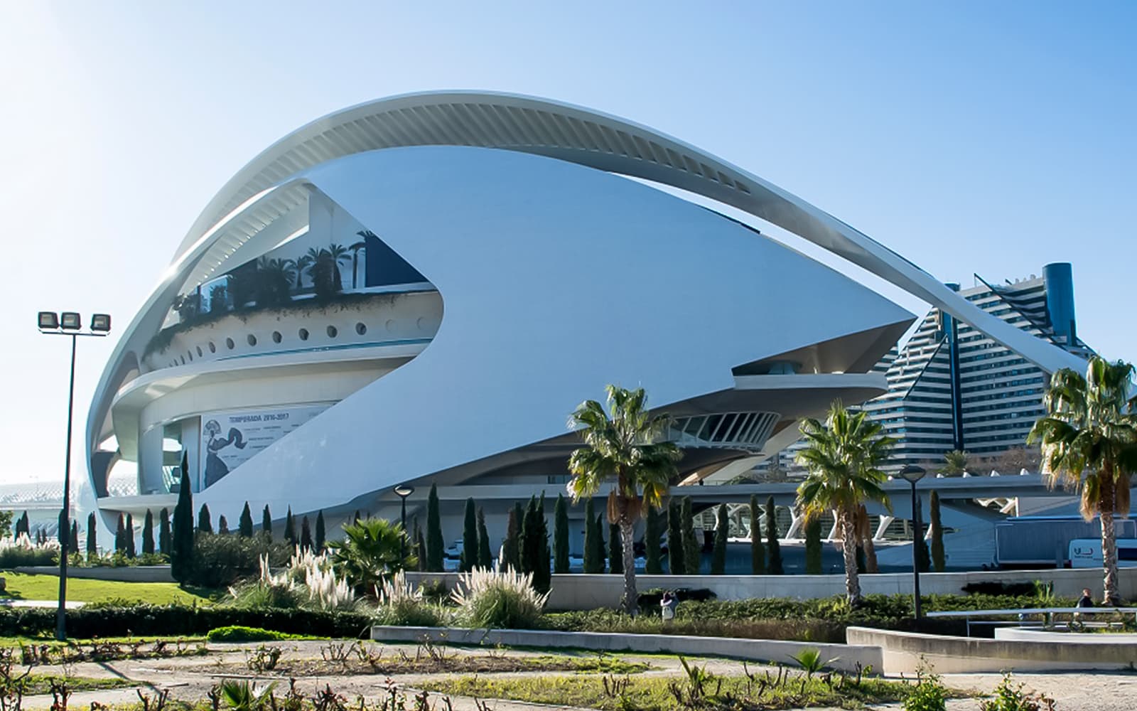 1-Hour Guided Tour of Palau de les Arts Reina Sofía