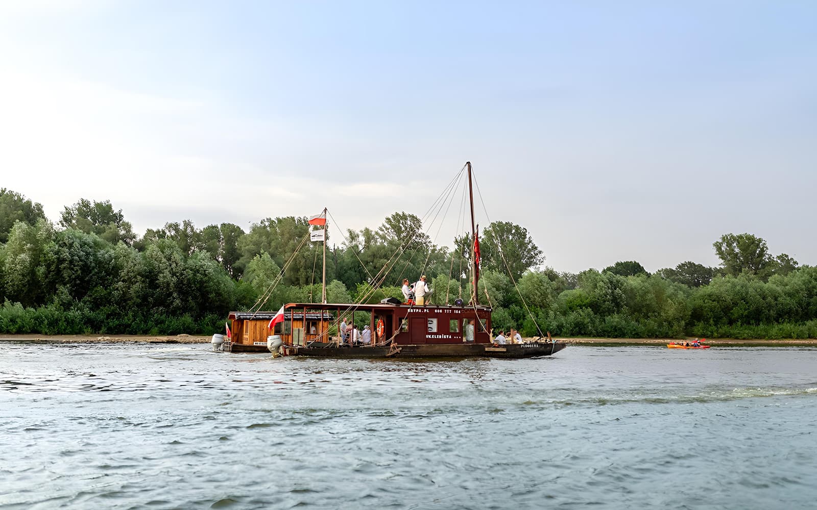 1-Hour Traditional Galar Cruise on Vistula River tickets in Warsaw - Activities | TickYourList