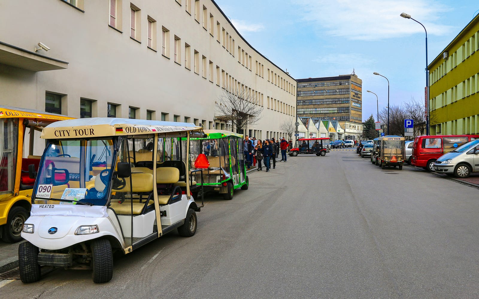 From Warsaw: Krakow, Schindler's Factory & St. Mary's Basilica Small-Group Tour with Lunch tickets in Warsaw - Features | TickYourList