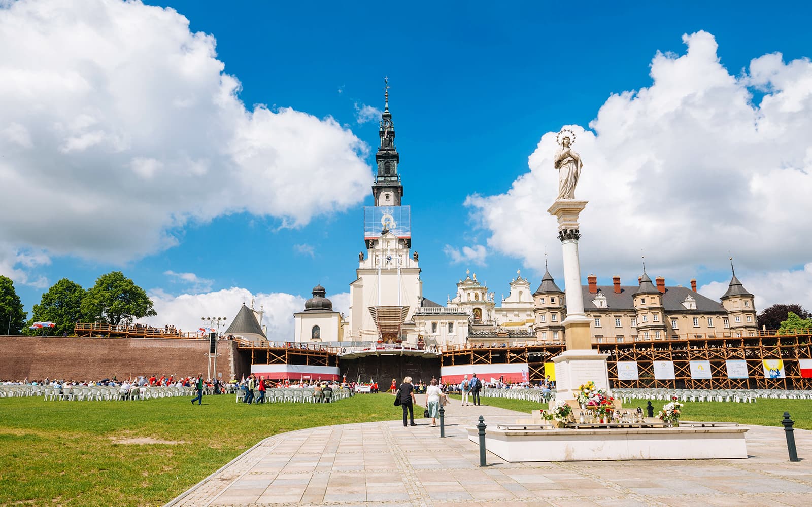 Small-Group Guided Tour of Jasna Gora & Black Madonna with Hotel Transfers