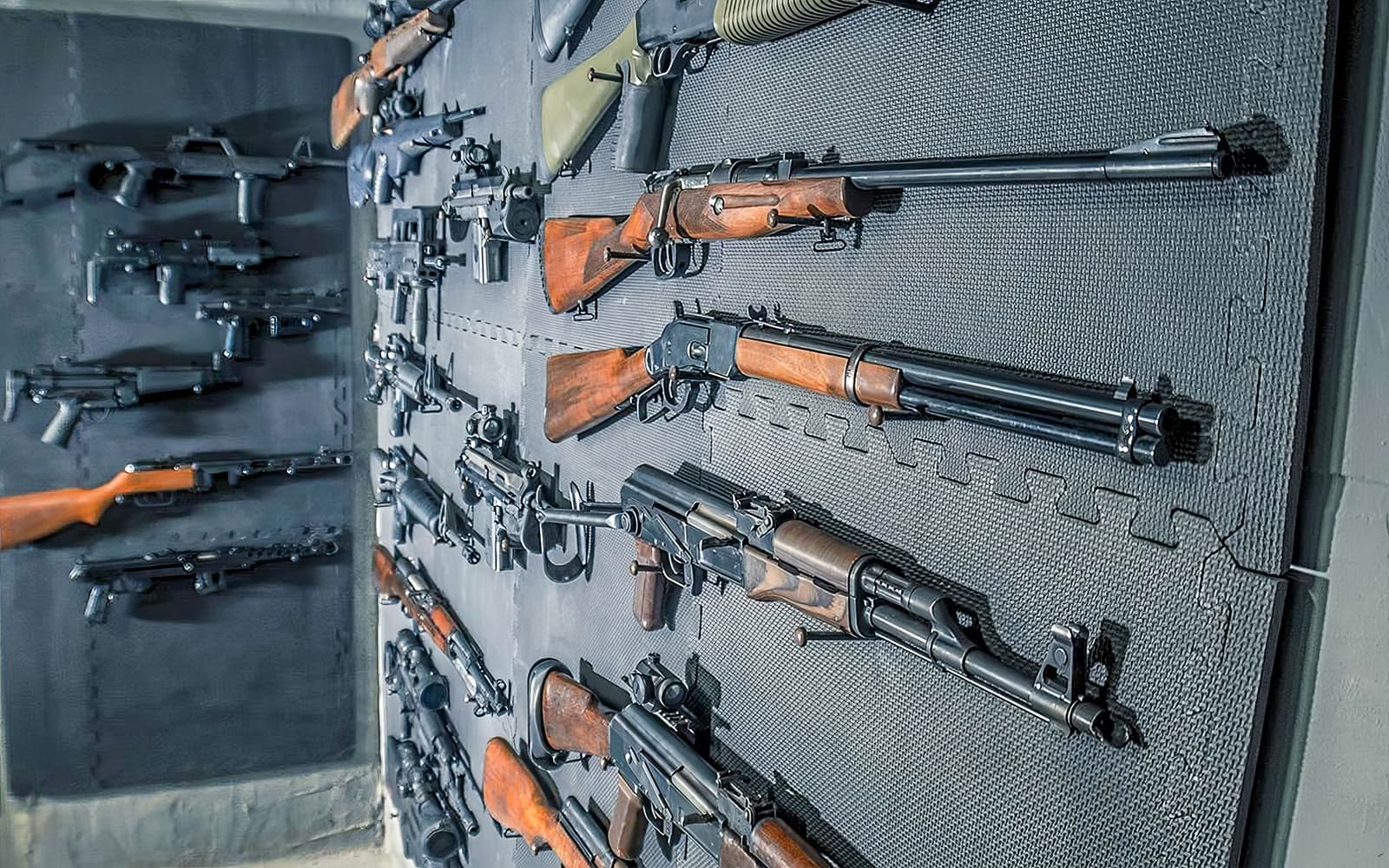 Warsaw: Gun Shooting Range with Round-Trip Hotel Transfers tickets in Warsaw - Features | TickYourList