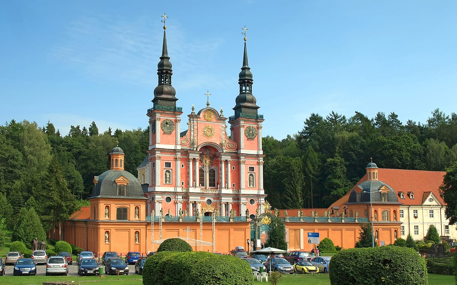 Small Group Tour of Wolf's Lair & Swieta Lipka with Lunch & Hotel Transfers tickets in Warsaw - Features | TickYourList