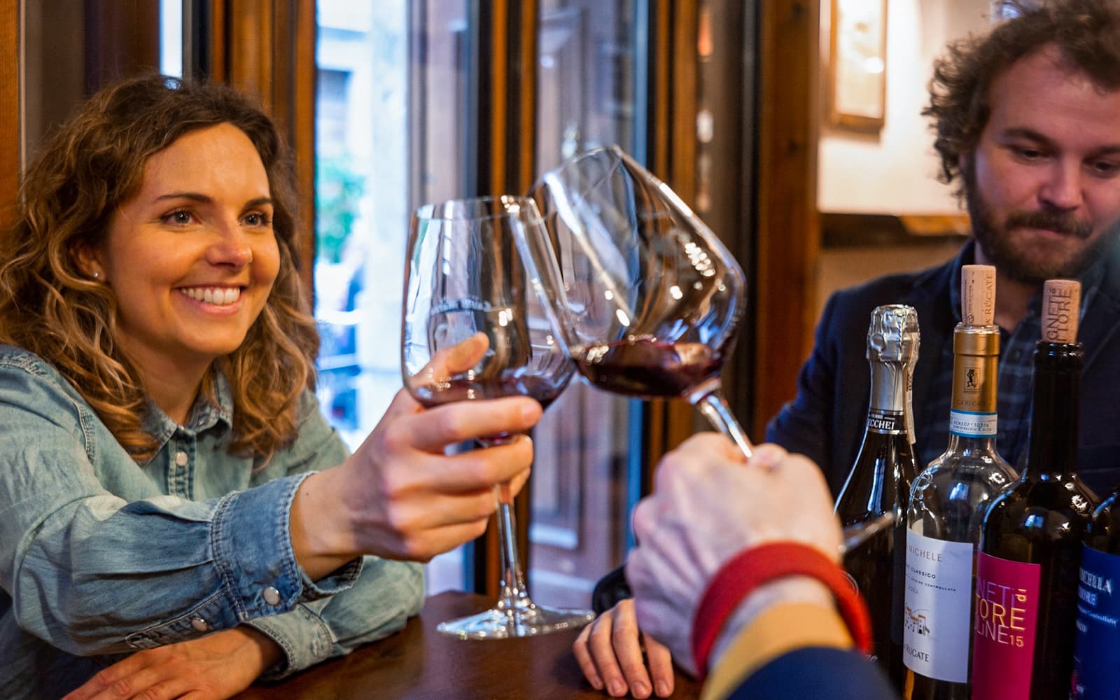 Wine-Tasting Guided Tour with Snacks
