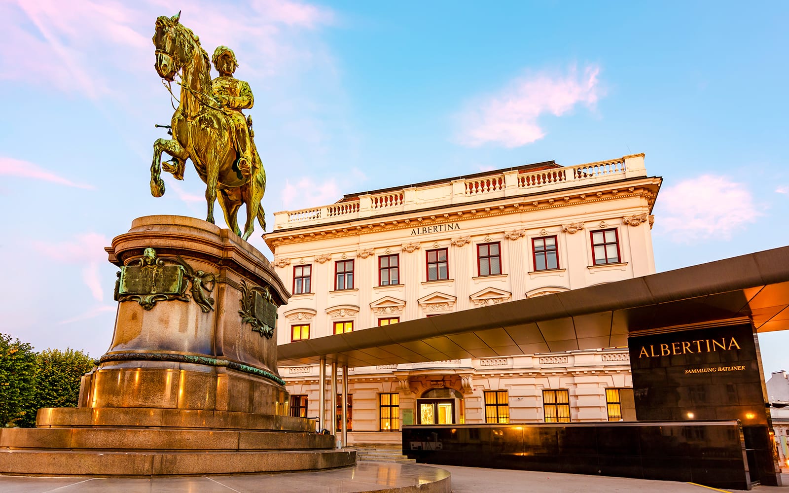 Vienna City Card: Discounts on 200+ Attractions for 7 Days tickets in Vienna - Activities | TickYourList