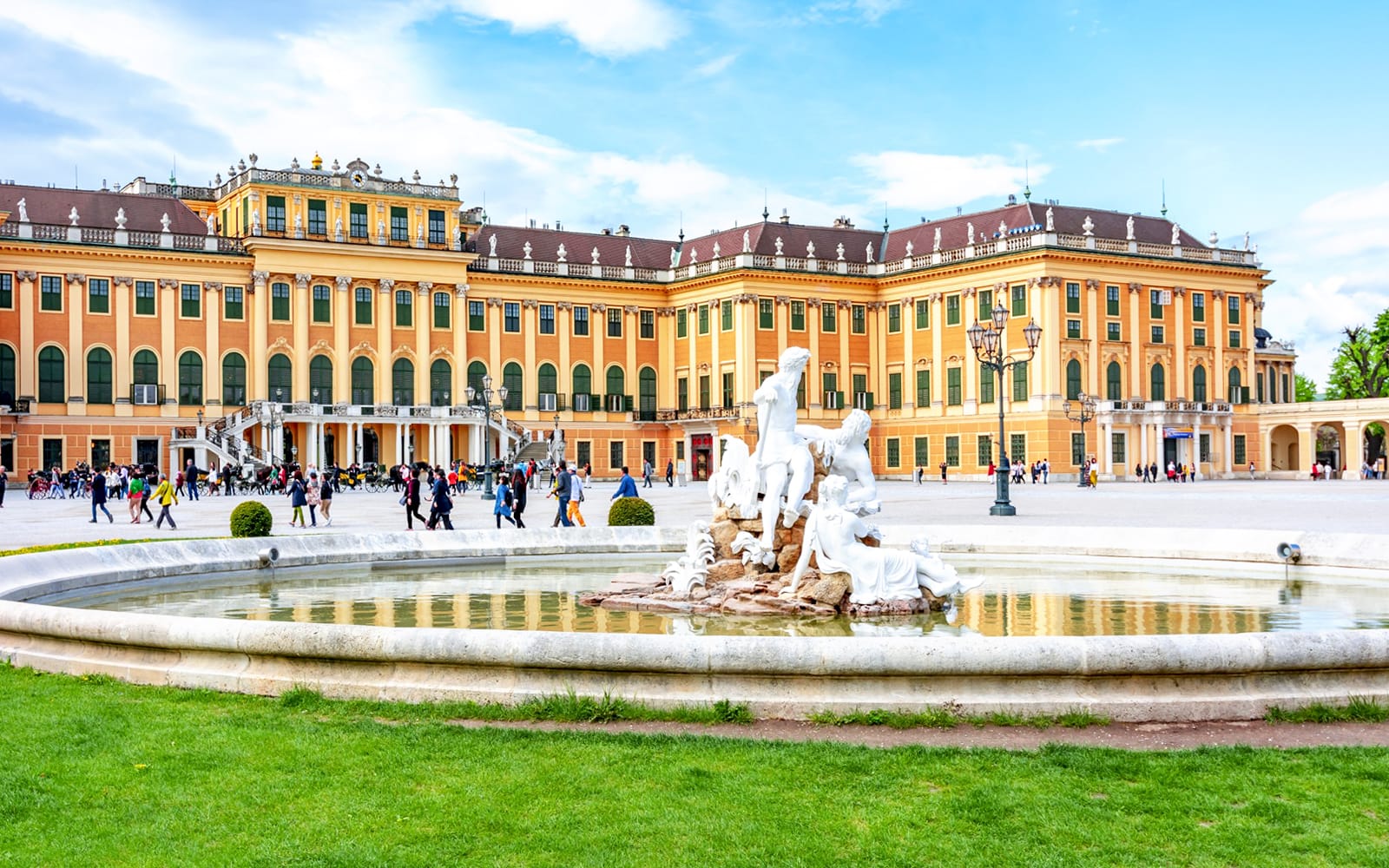 Combo: Vienna Hop-on Hop-off Bus Tour + Schönbrunn Palace & Belvedere Palace Tickets in Vienna - Highlights | TickYourList