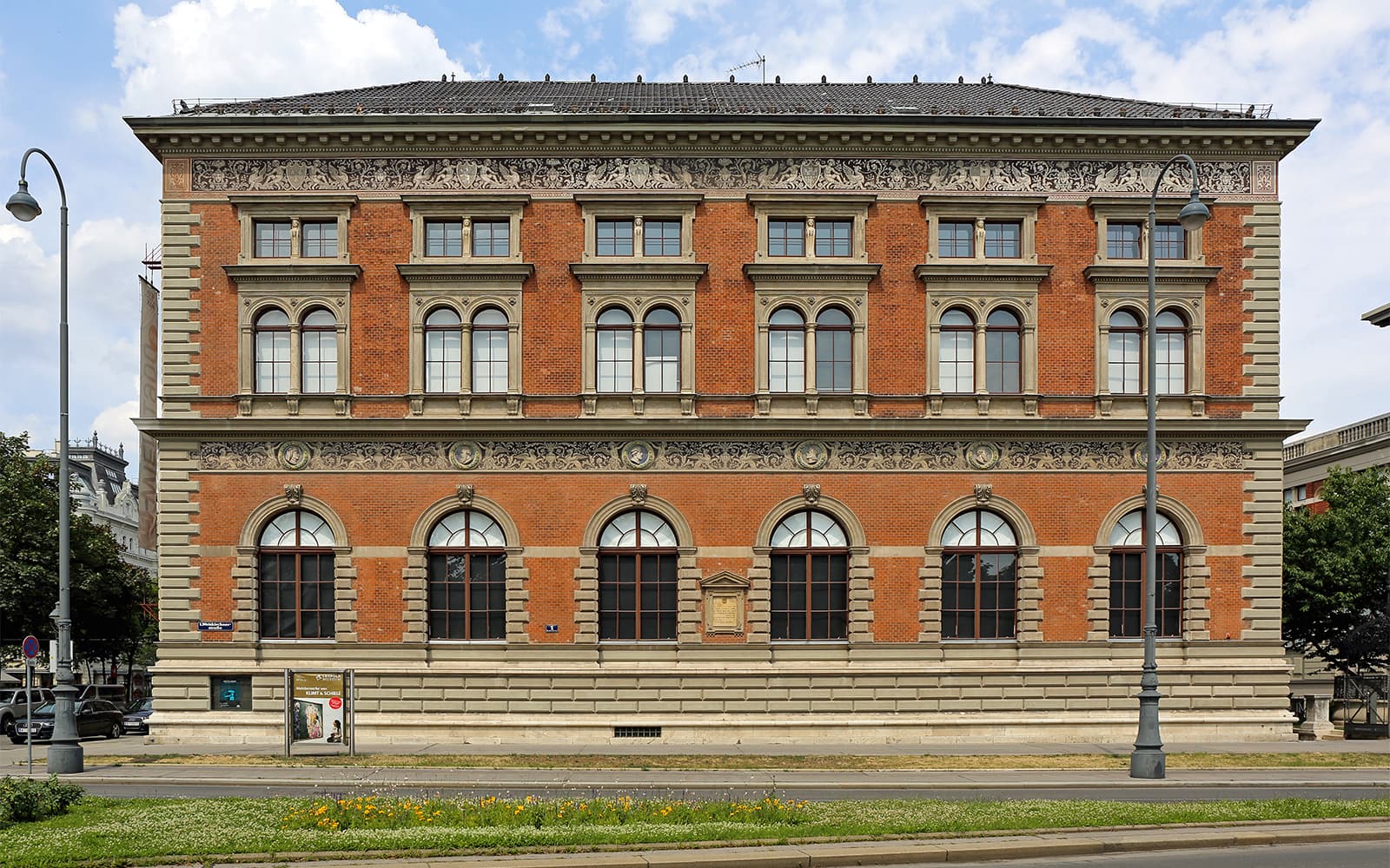 MAK – Museum of Applied Arts Entry Tickets in Vienna - Attractions | TickYourList