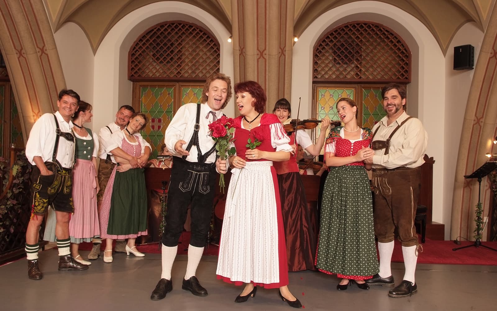 Wiener Rathauskeller: Traditional Dinner Show tickets in Vienna - Highlights | TickYourList