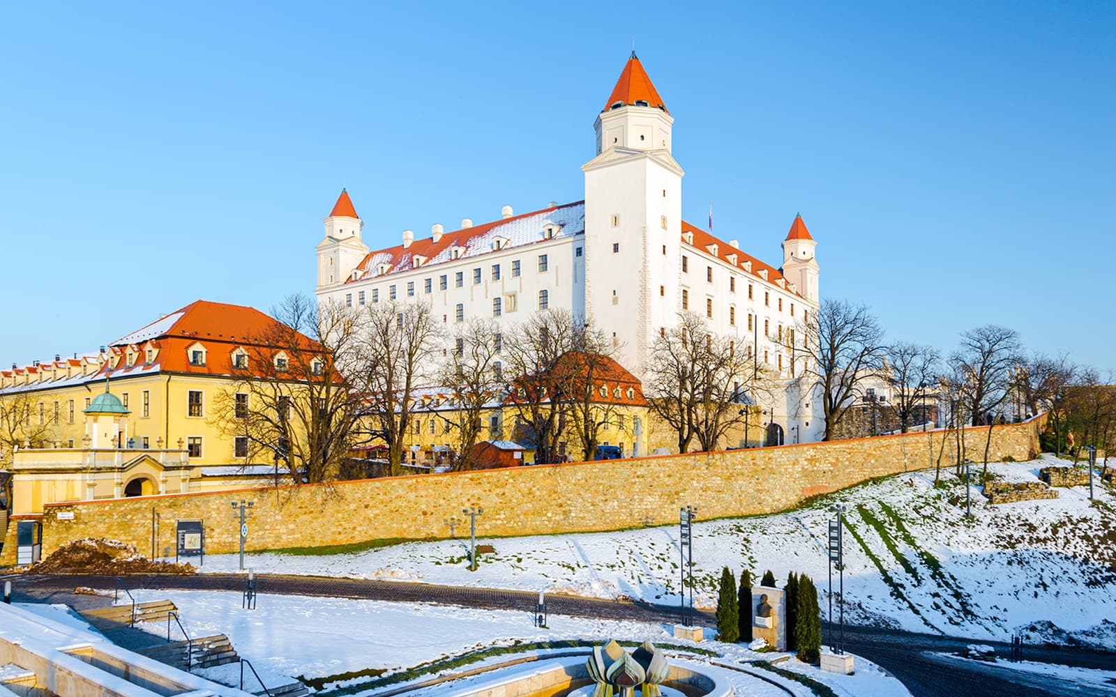 From Vienna: Bratislava Day Trip by Bus & Boat