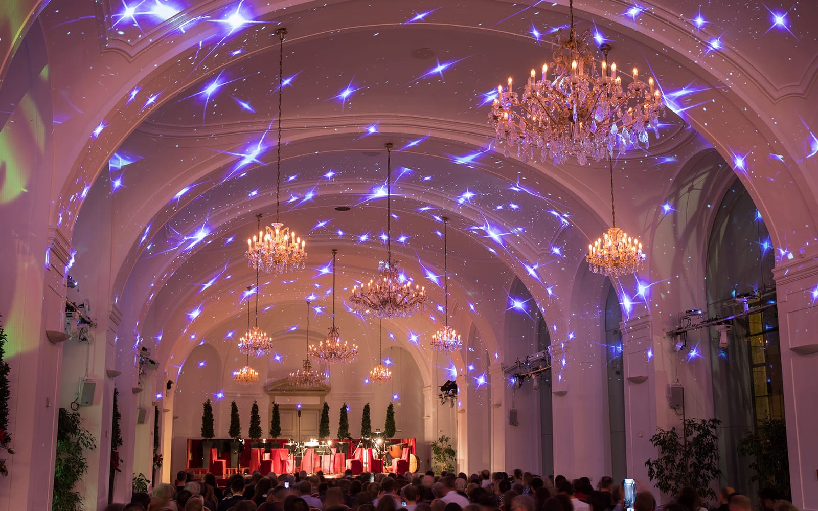 Schönbrunn Palace: Mozart & Strauss Concert & Christmas Market tickets in Vienna - Features | TickYourList