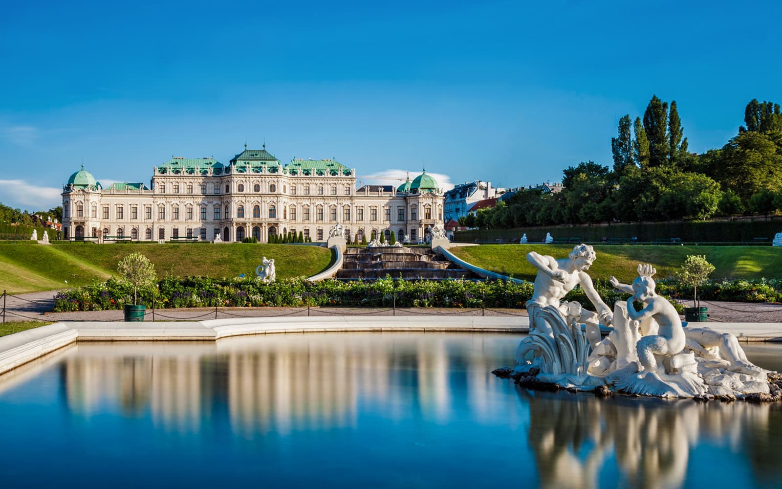 Upper Belvedere Palace Small-Group Guided Tour with Skip-the-Line Entry