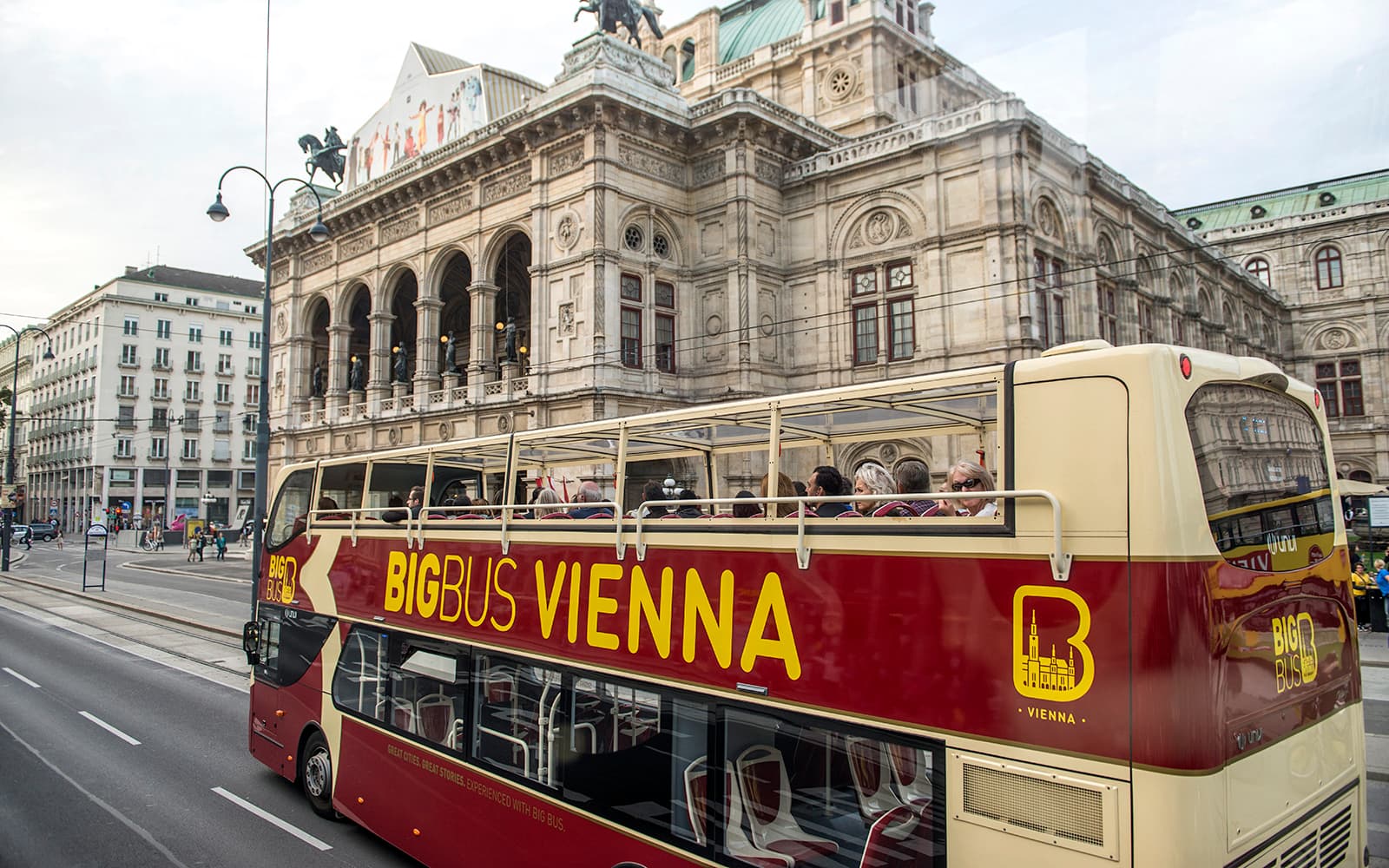Big Bus: Vienna Evening Bus Tour with Live Guide tickets in Vienna - Attractions | TickYourList