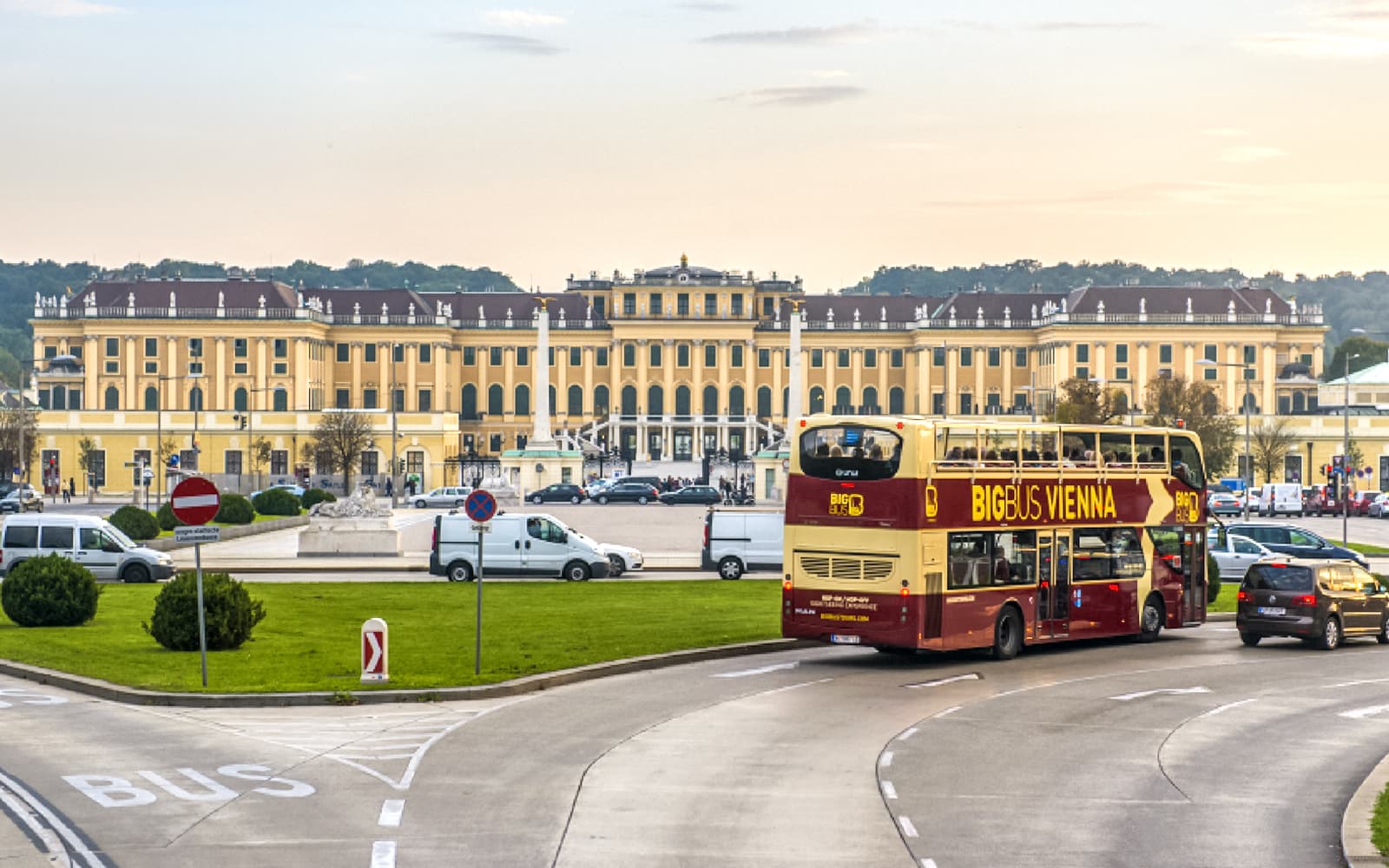Big Bus: Vienna Evening Bus Tour with Live Guide tickets in Vienna - Full Experience | TickYourList